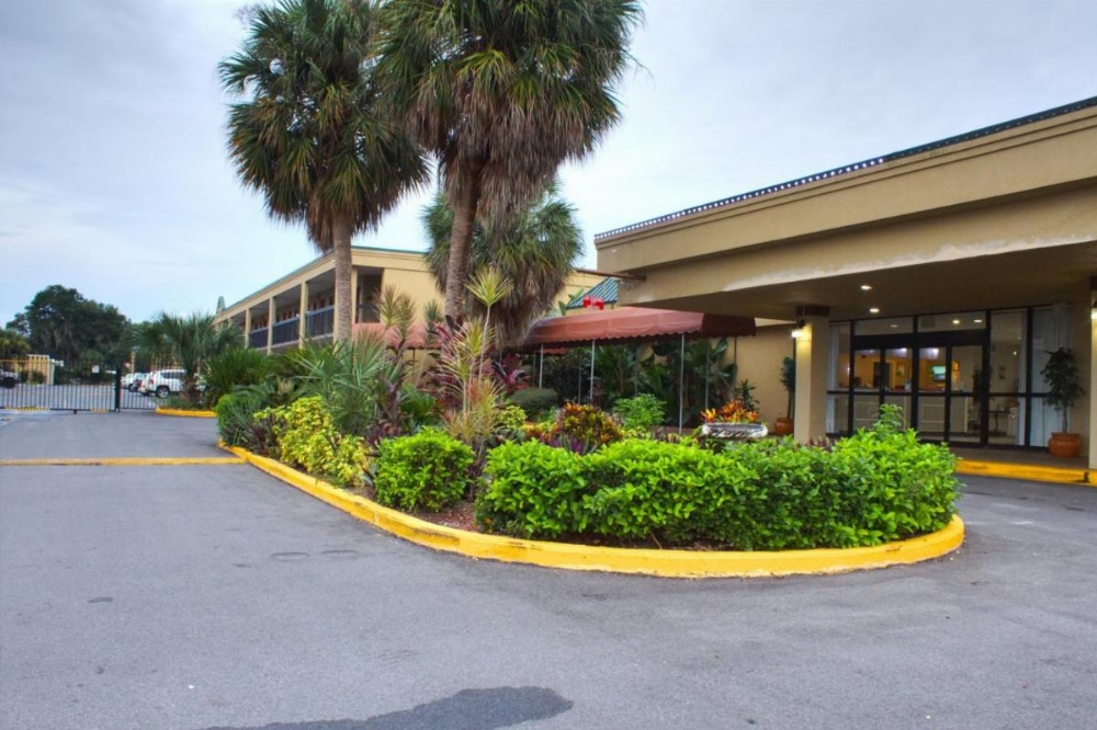 Winter Haven Gardens Inn Image 28