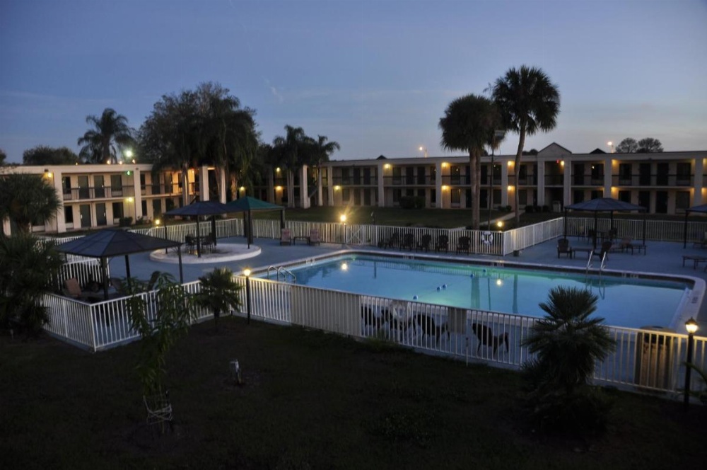 Winter Haven Gardens Inn Image 31